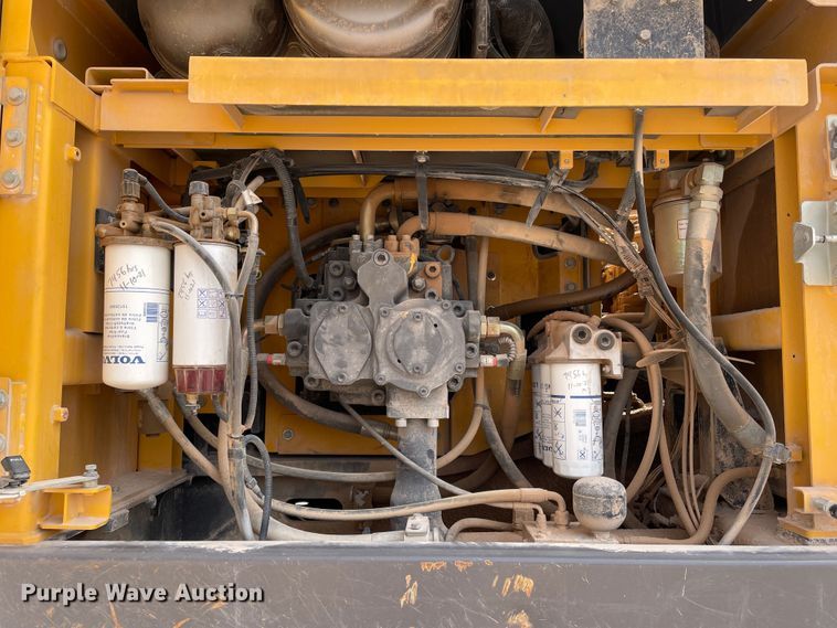 image for item DJ5141 2015 Volvo EC480EL  excavator