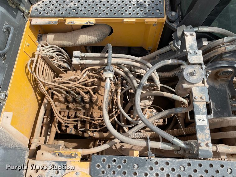 image for item DJ5141 2015 Volvo EC480EL  excavator