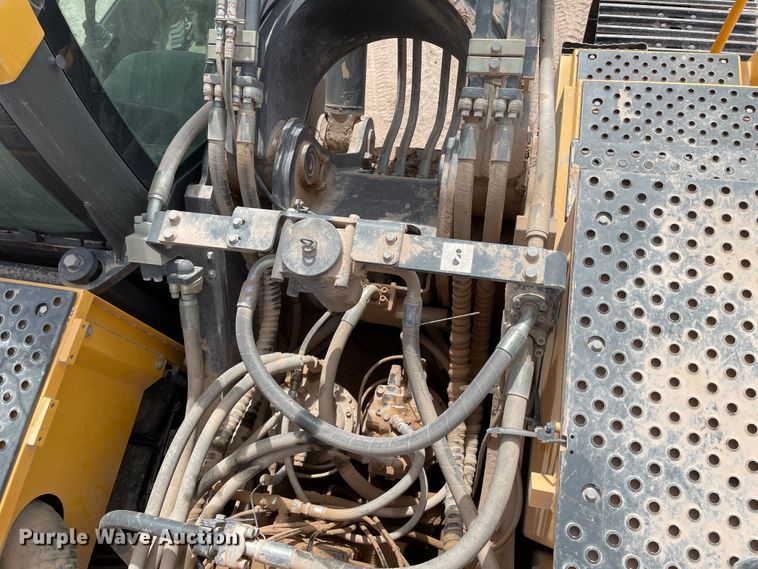 image for item DJ5141 2015 Volvo EC480EL  excavator