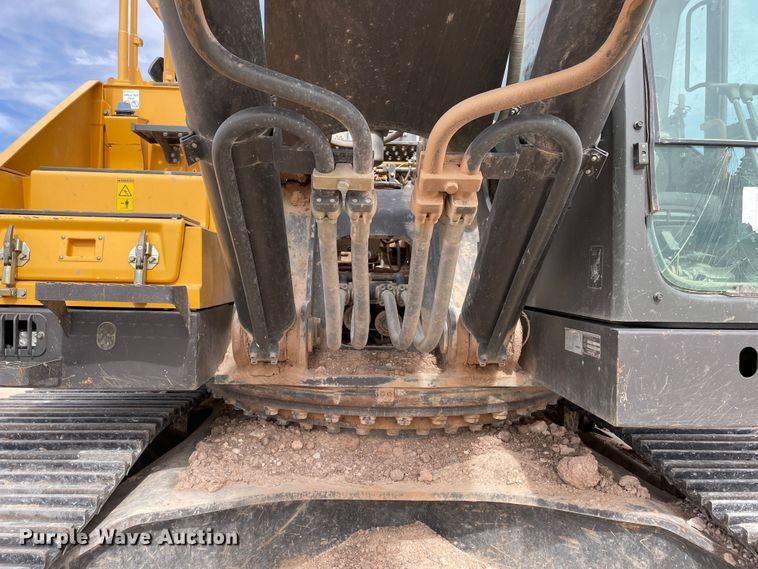 image for item DJ5141 2015 Volvo EC480EL  excavator