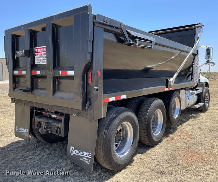 image for item DJ5146 2007 Mack CXN612  dump truck