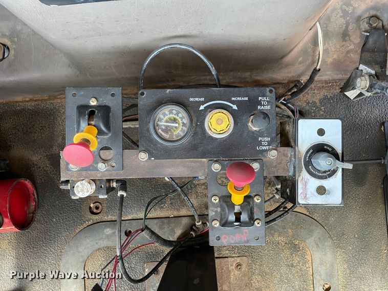 image for item DJ5146 2007 Mack CXN612  dump truck