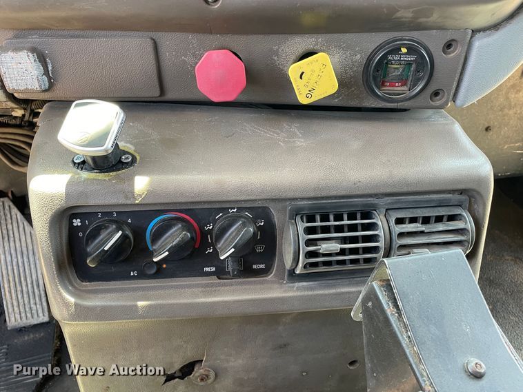 image for item DJ5146 2007 Mack CXN612  dump truck