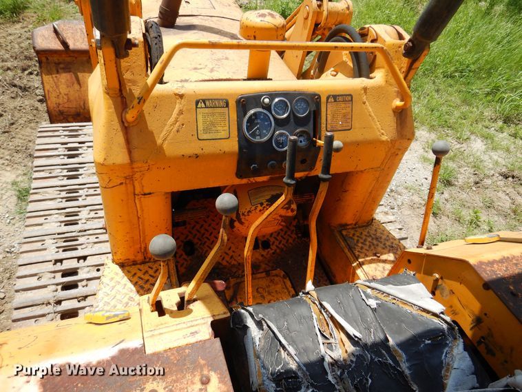 image for item DK0935 1979 John Deere 450C  track loader