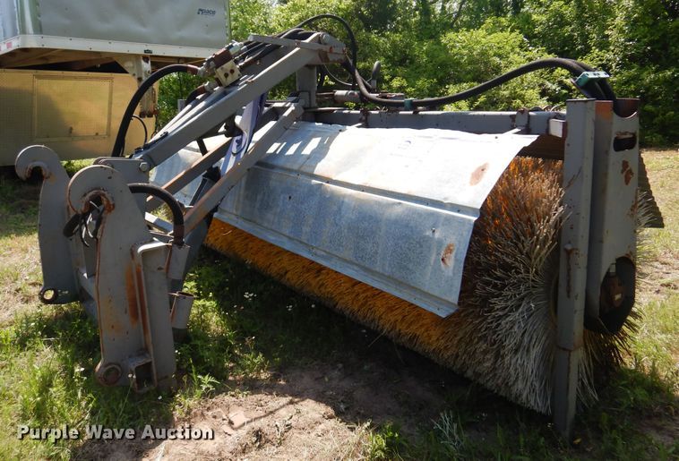 image for item DK0937 1997 Holms SAHL300  10' W broom