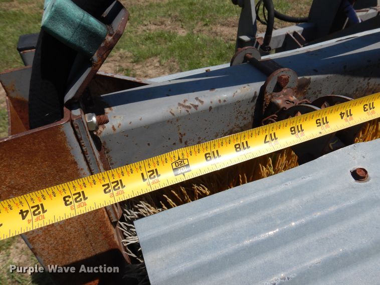 image for item DK0937 1997 Holms SAHL300  10' W broom