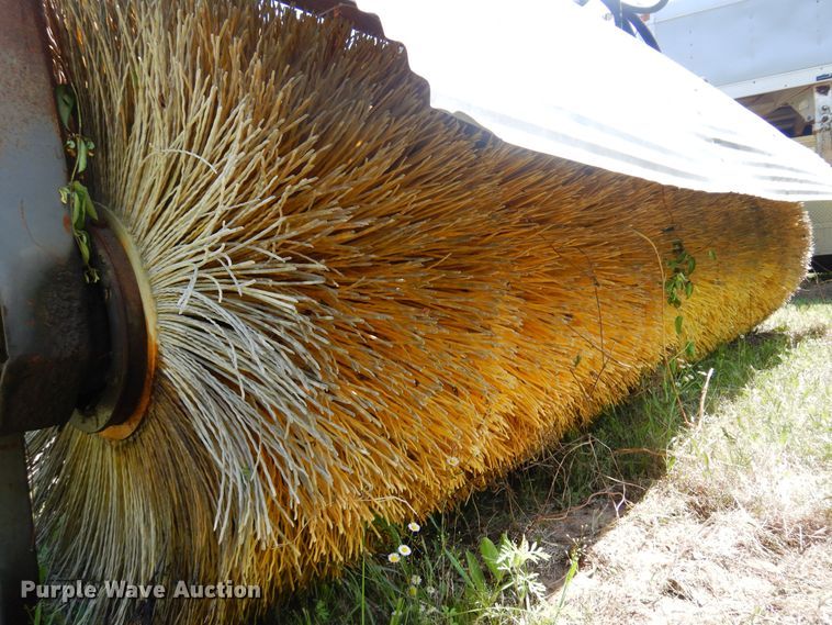 image for item DK0937 1997 Holms SAHL300  10' W broom