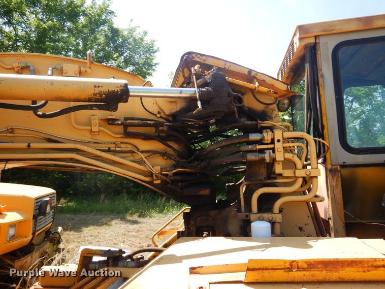 image for item DK0939 1985 John Deere 762A  elevating scraper