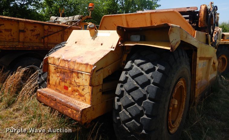 image for item DK0939 1985 John Deere 762A  elevating scraper