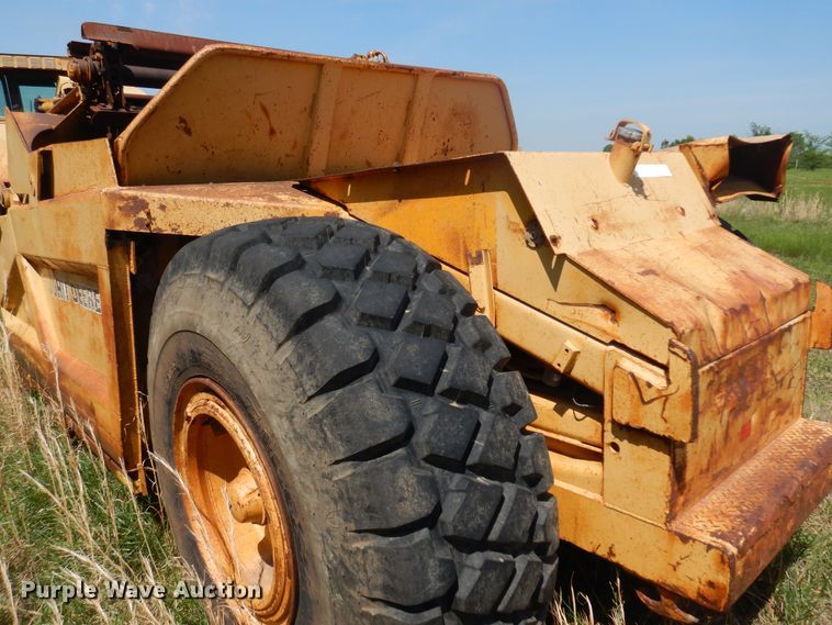 image for item DK0939 1985 John Deere 762A  elevating scraper