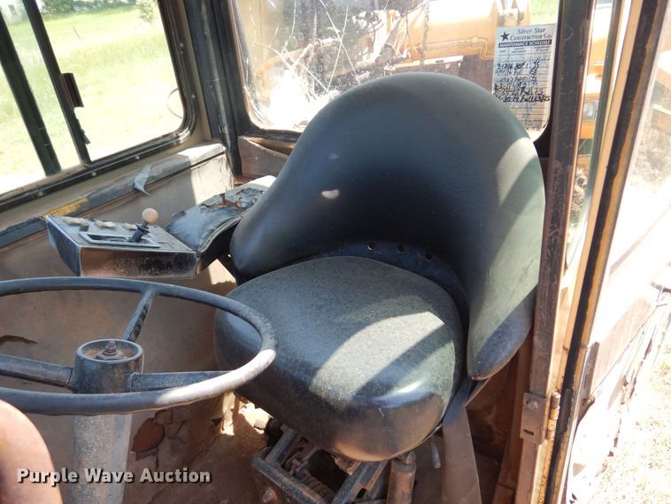 image for item DK0939 1985 John Deere 762A  elevating scraper