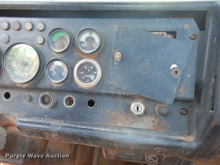 image for item DK0939 1985 John Deere 762A  elevating scraper