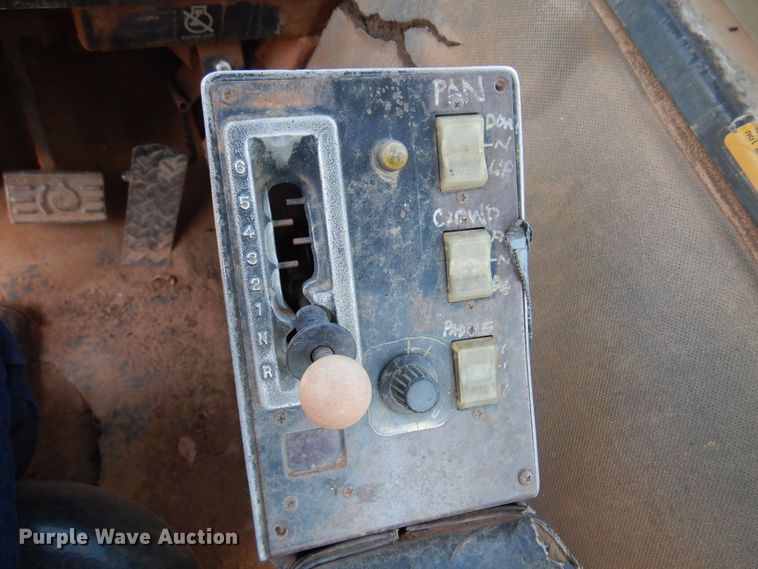 image for item DK0939 1985 John Deere 762A  elevating scraper