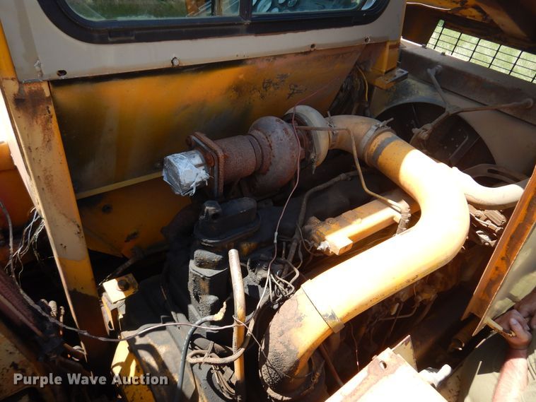 image for item DK0939 1985 John Deere 762A  elevating scraper