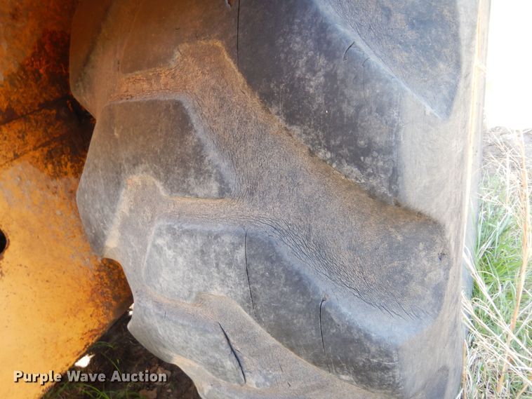 image for item DK0939 1985 John Deere 762A  elevating scraper