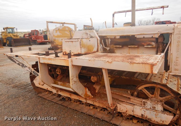 image for item DK3620 1972 Caterpillar D6  crawler tractor