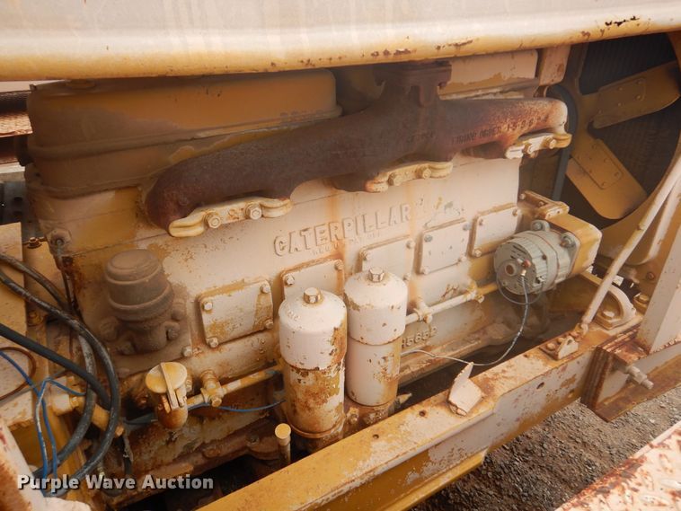 image for item DK3620 1972 Caterpillar D6  crawler tractor