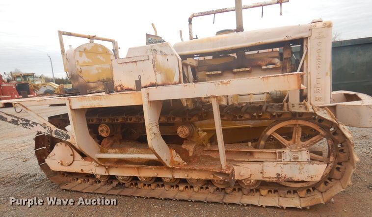 image for item DK3620 1972 Caterpillar D6  crawler tractor
