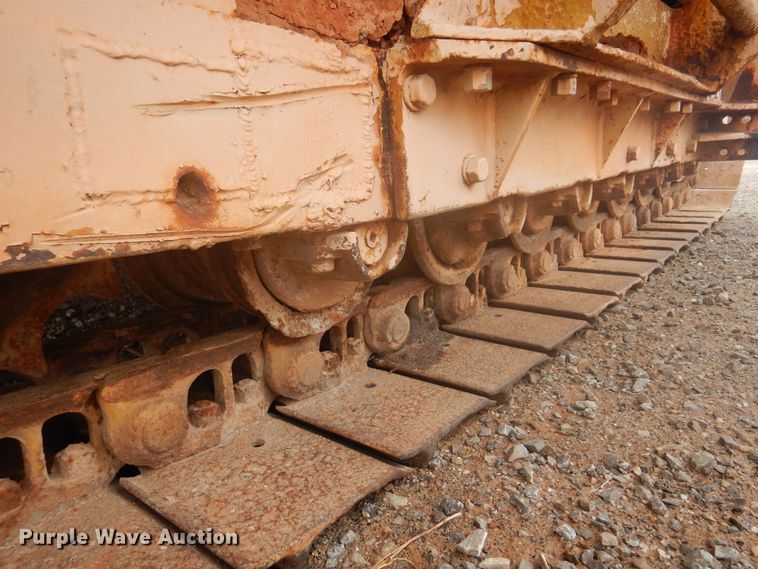 image for item DK3620 1972 Caterpillar D6  crawler tractor