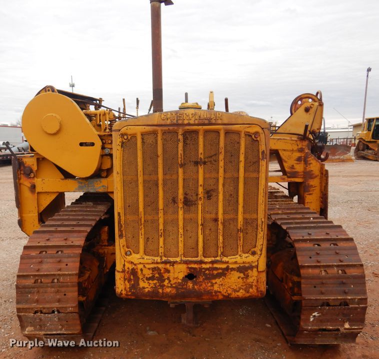 image for item DK3621 1971 Caterpillar D6  pipelayer