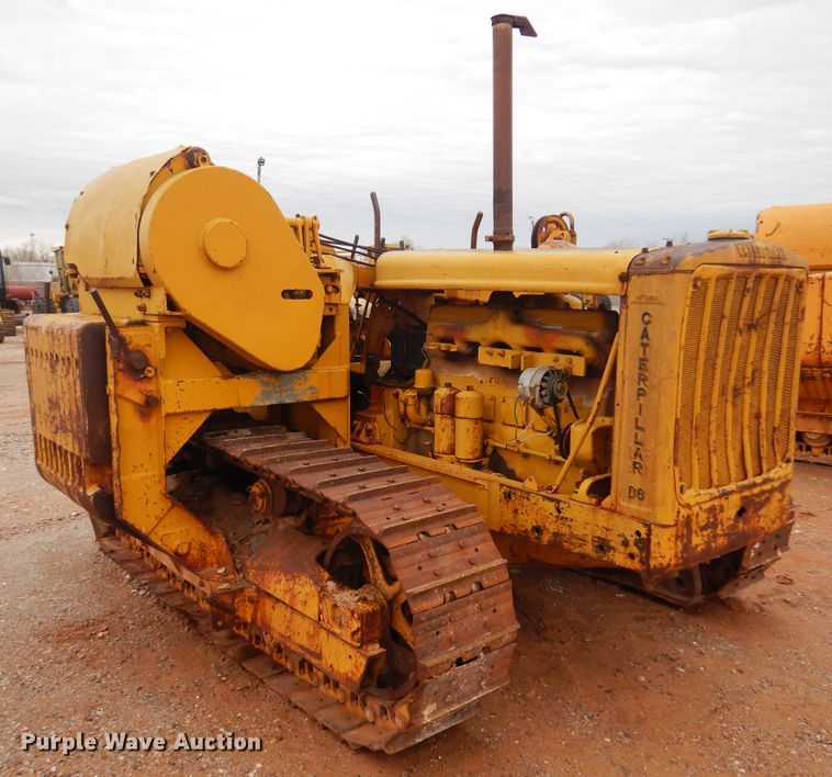 image for item DK3621 1971 Caterpillar D6  pipelayer