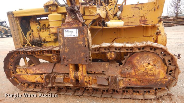 image for item DK3621 1971 Caterpillar D6  pipelayer