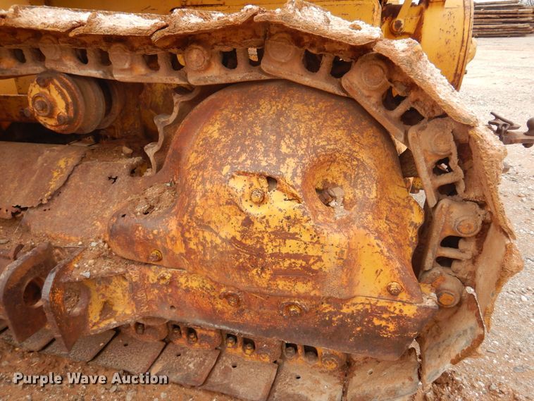 image for item DK3621 1971 Caterpillar D6  pipelayer