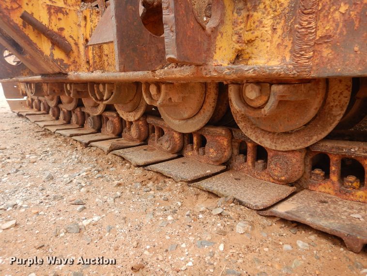 image for item DK3621 1971 Caterpillar D6  pipelayer