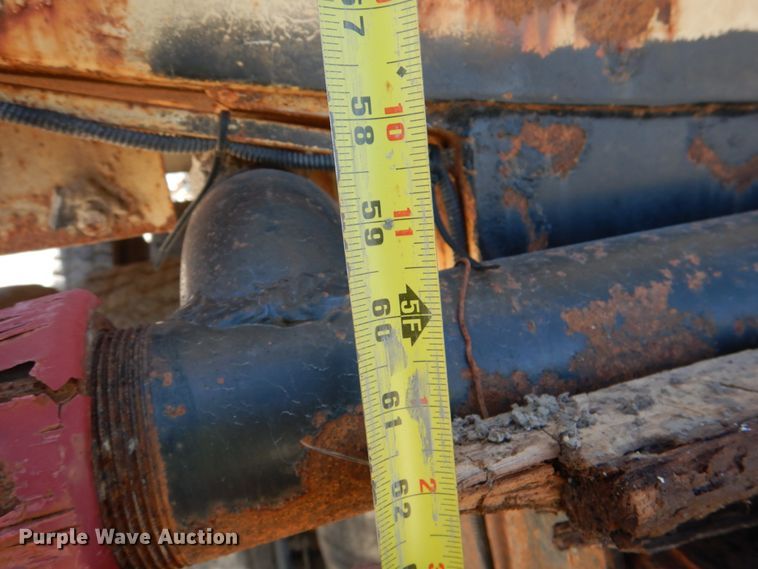 2000 Freightliner FL112 water truck in Drumright, OK Item DK3652 sold