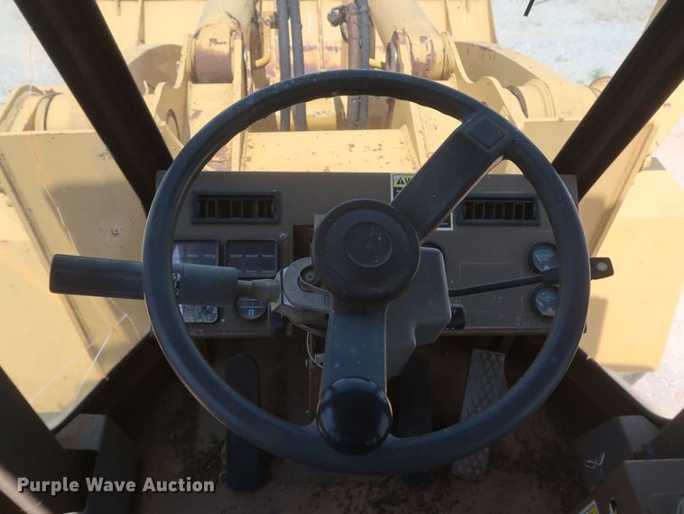 image for item DK3701 1993 Kawasaki 90ZIII  wheel loader