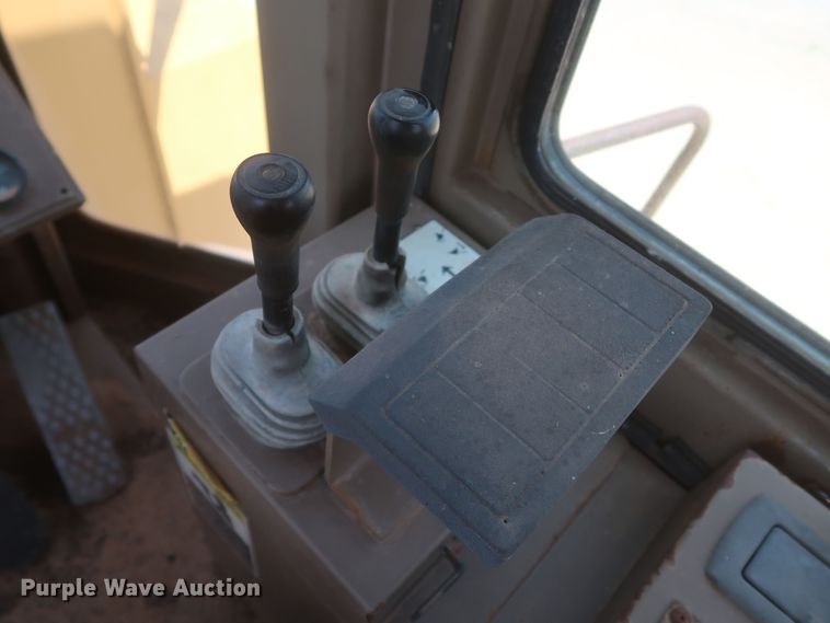 image for item DK3701 1993 Kawasaki 90ZIII  wheel loader