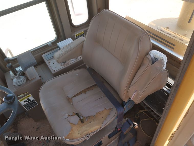 image for item DK3701 1993 Kawasaki 90ZIII  wheel loader