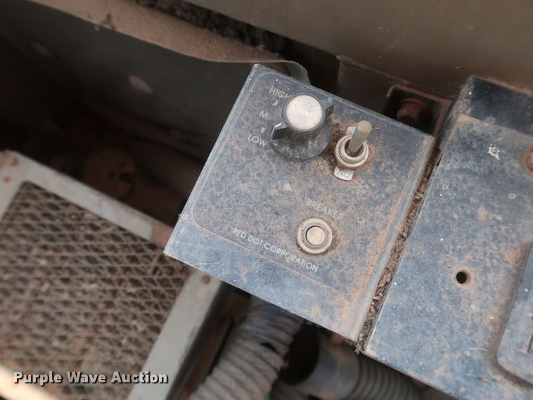 image for item DK3701 1993 Kawasaki 90ZIII  wheel loader