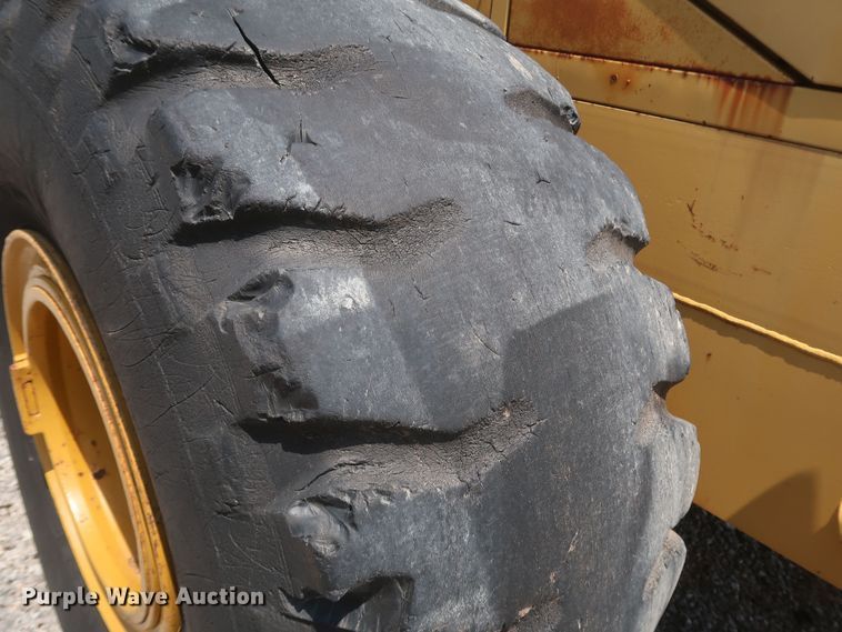 image for item DK3701 1993 Kawasaki 90ZIII  wheel loader