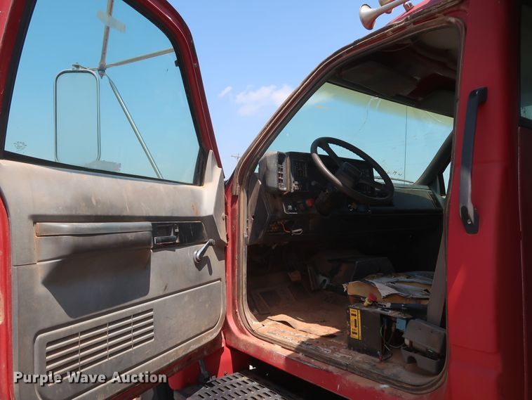 image for item DK3702 1994 Chevrolet Kodiak C6500  dump truck