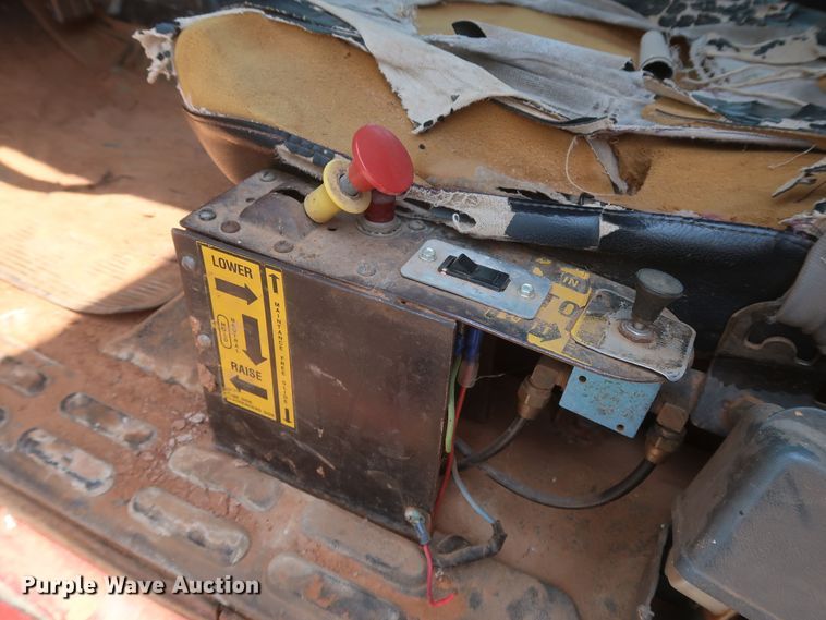 image for item DK3702 1994 Chevrolet Kodiak C6500  dump truck