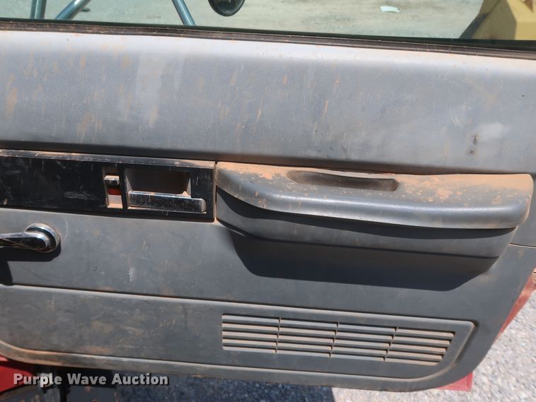 image for item DK3702 1994 Chevrolet Kodiak C6500  dump truck