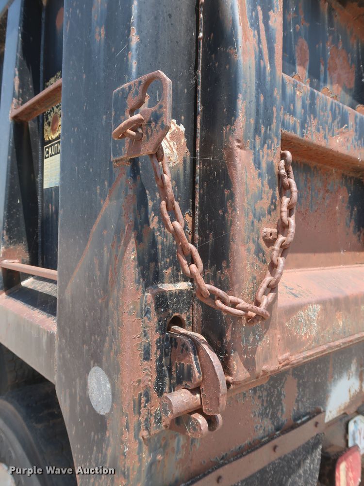 image for item DK3702 1994 Chevrolet Kodiak C6500  dump truck