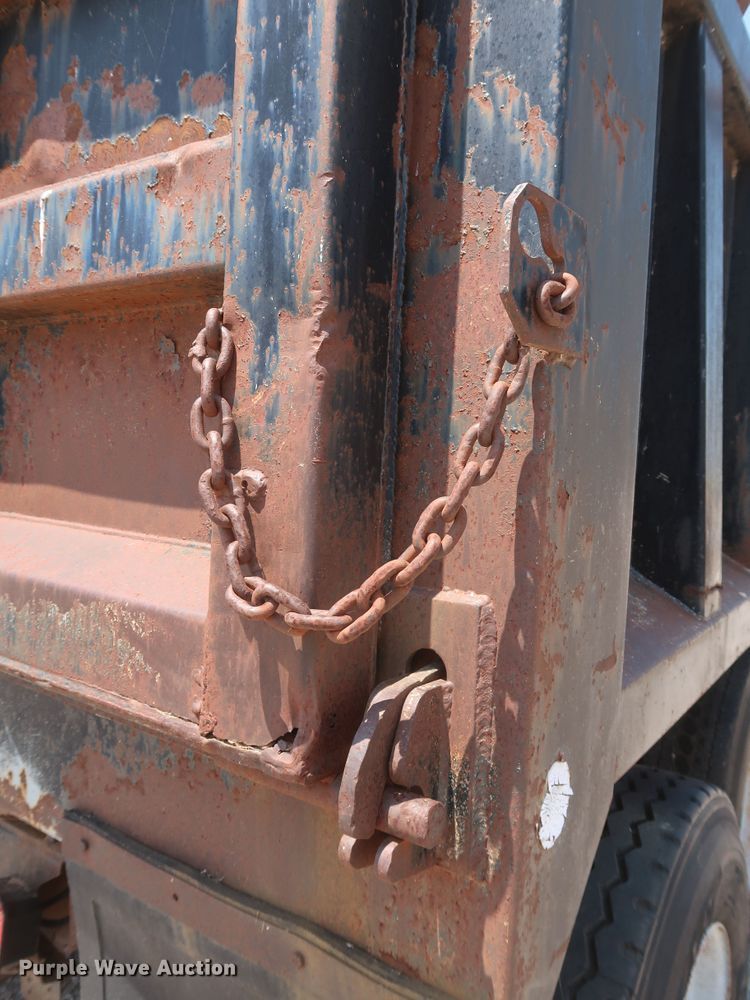 image for item DK3702 1994 Chevrolet Kodiak C6500  dump truck