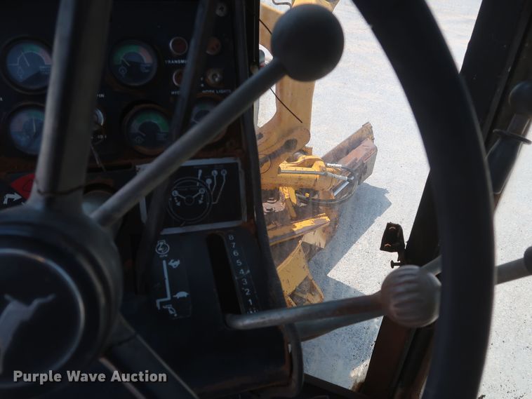 image for item DK3703 1978 John Deere 770  motor grader