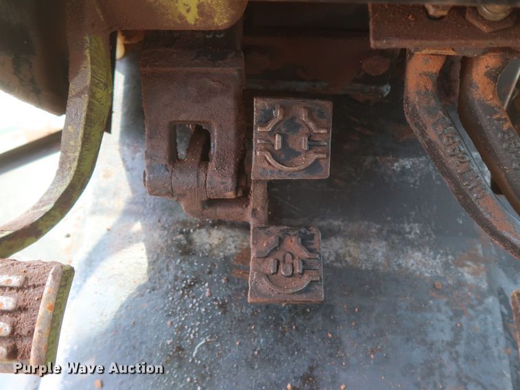 image for item DK3703 1978 John Deere 770  motor grader