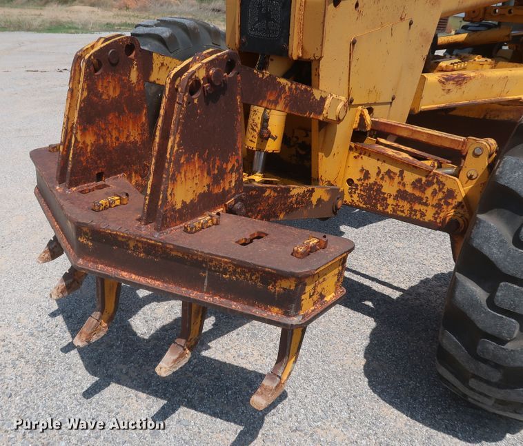 image for item DK3703 1978 John Deere 770  motor grader