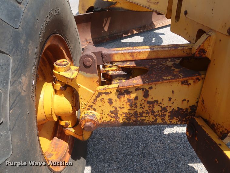 image for item DK3703 1978 John Deere 770  motor grader