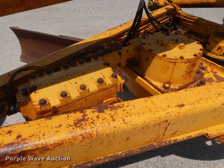 image for item DK3703 1978 John Deere 770  motor grader