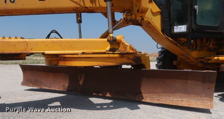 image for item DK3703 1978 John Deere 770  motor grader