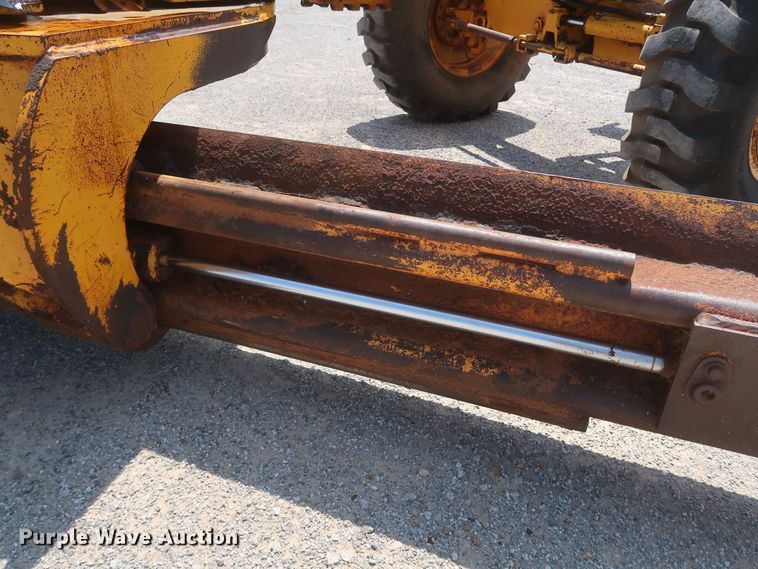 image for item DK3703 1978 John Deere 770  motor grader