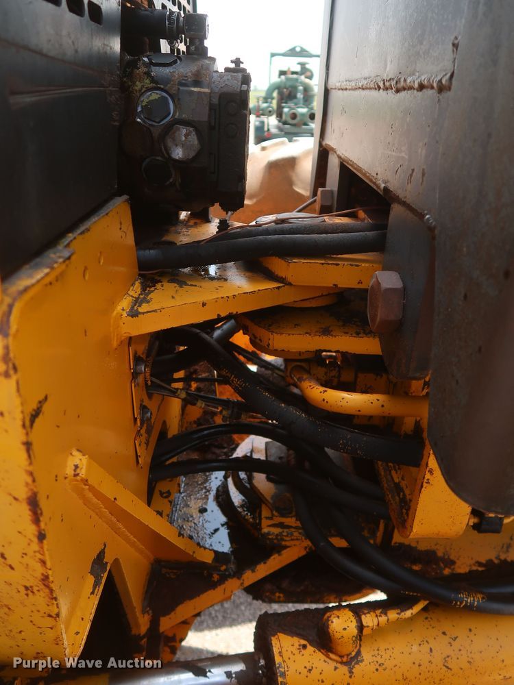 image for item DK3703 1978 John Deere 770  motor grader