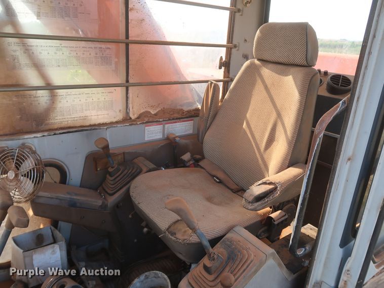 image for item DK3727 1990 Hitachi EX270LC  excavator