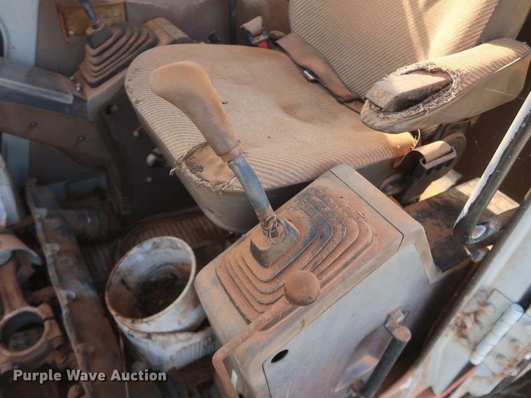 image for item DK3727 1990 Hitachi EX270LC  excavator