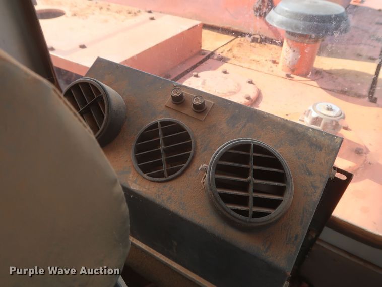 image for item DK3727 1990 Hitachi EX270LC  excavator